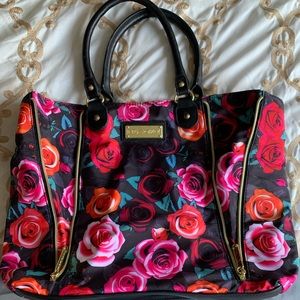 Floral print Betsey Johnson bag
